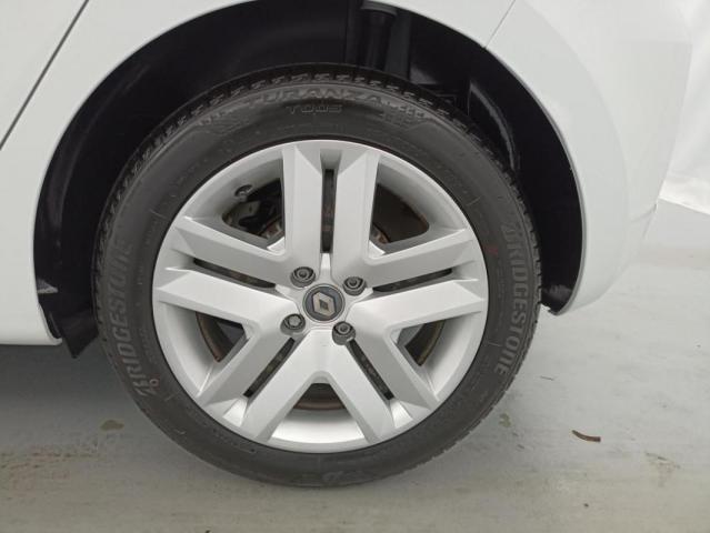 Renault Clio image 8