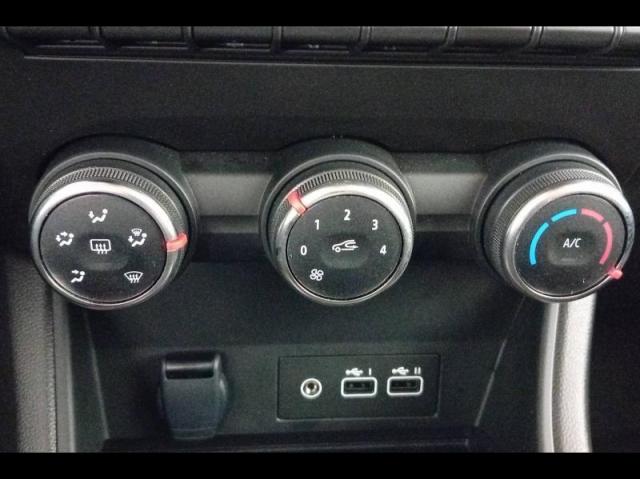 Renault Captur image 3