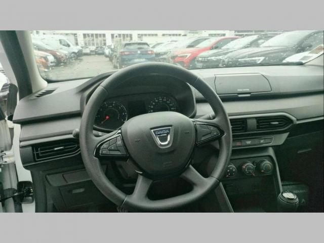 Dacia Sandero image 8