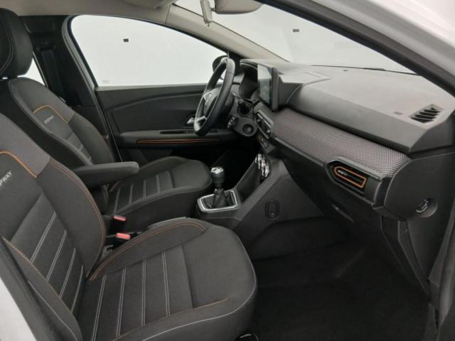 Dacia Sandero image 2