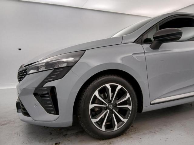 Renault Clio image 6