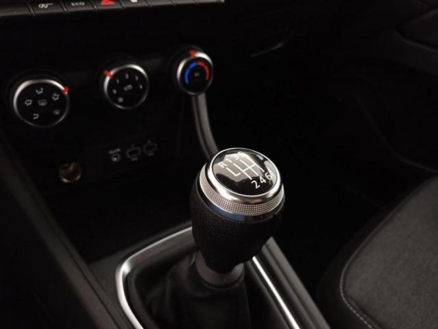 Renault Captur image 2