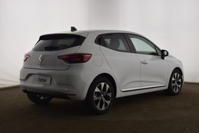 Clio image 9