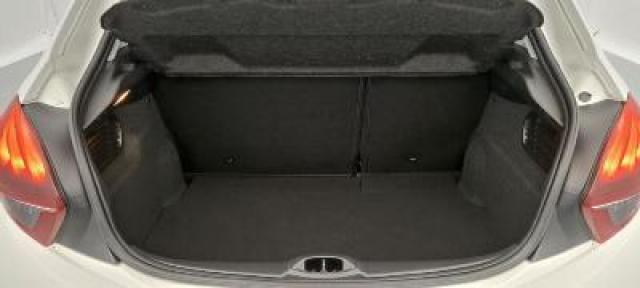 Peugeot 208 image 3