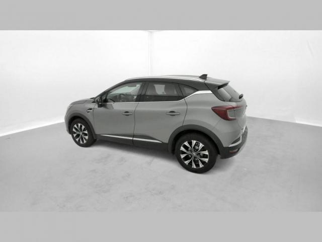 Renault Captur image 1