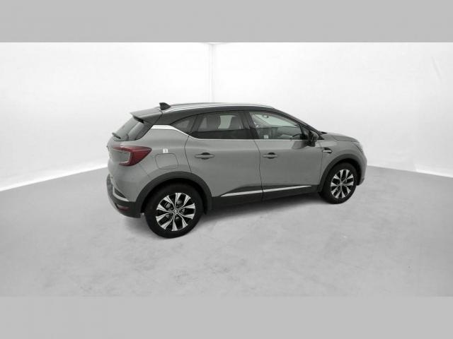 Renault Captur image 2