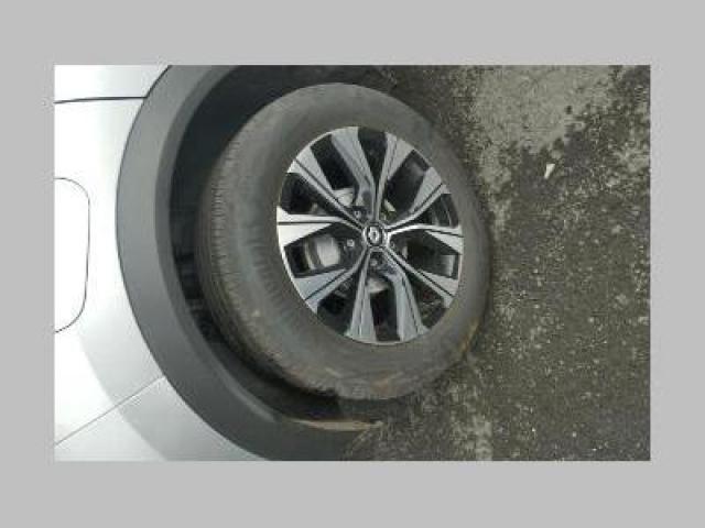 Renault Captur image 2