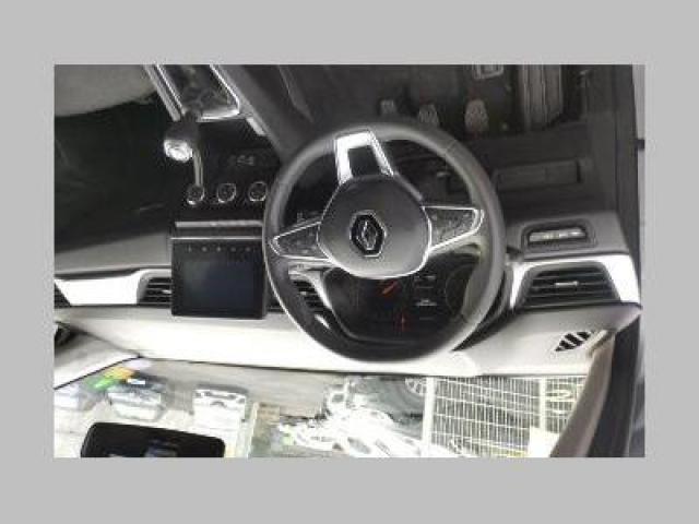 Renault Captur image 6