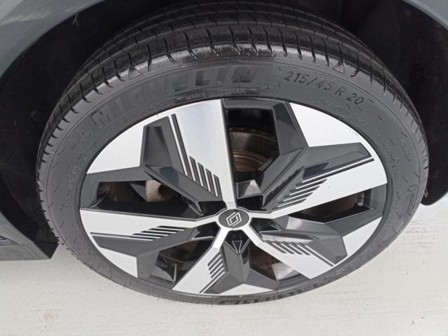 Renault Mégane E-Tech image 1