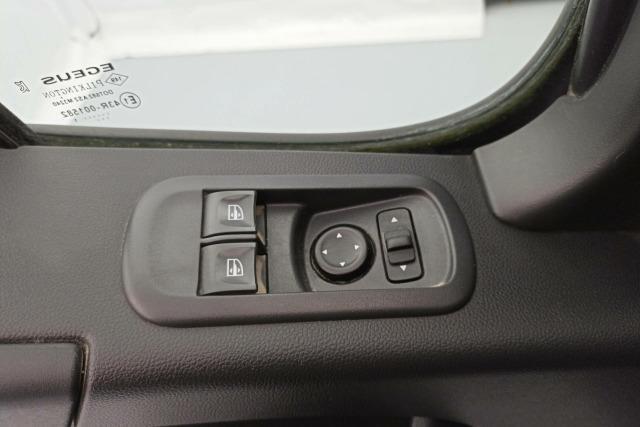 Renault Master image 1