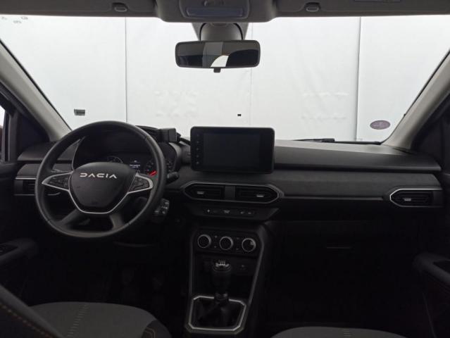 Dacia Sandero image 2