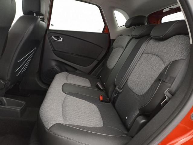 Renault Captur image 2