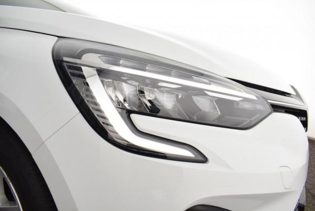 Renault Clio image 9