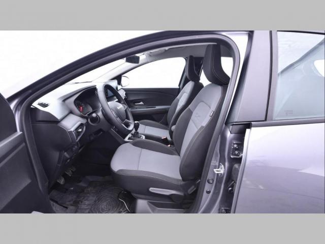 Dacia Sandero image 2