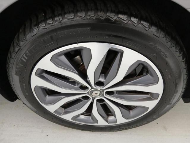 Renault Talisman Estate image 3