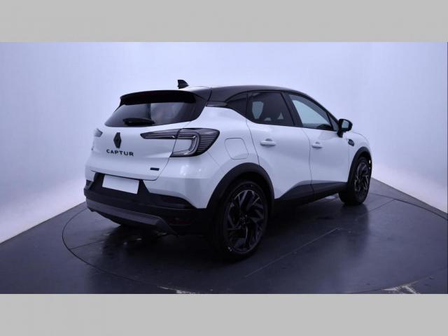 Renault Captur image 2