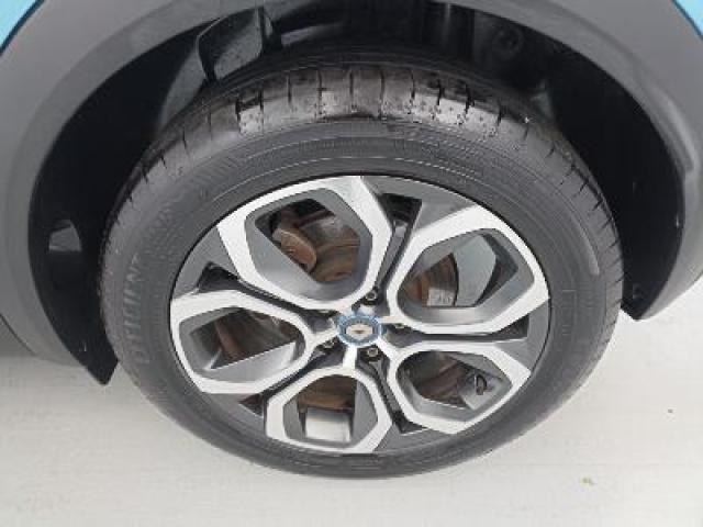 Renault Captur image 1