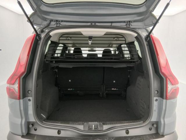 Dacia Jogger image 8