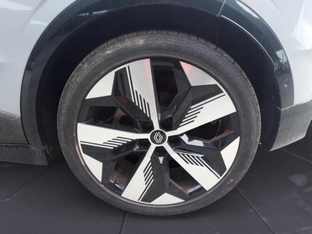 Renault Mégane E-Tech image 5