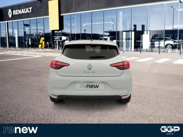 Renault Clio image 8