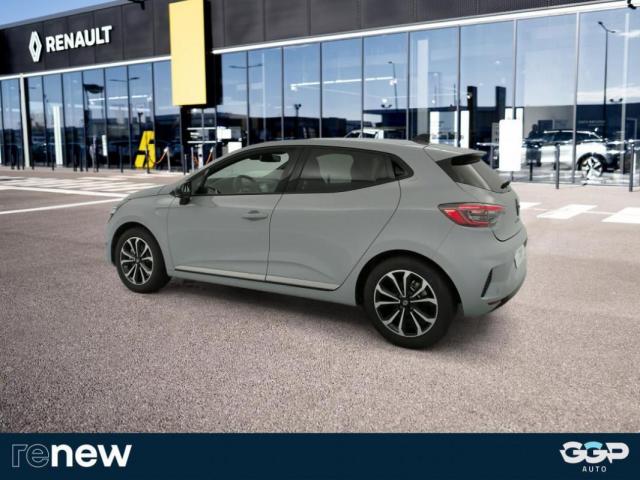Renault Clio image 9