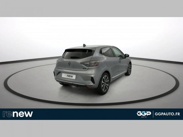 Renault Clio image 2