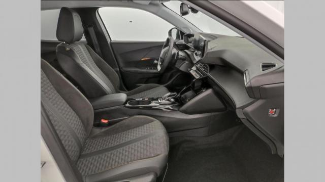 Peugeot 2008 image 5