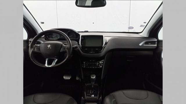 Peugeot 2008 image 3