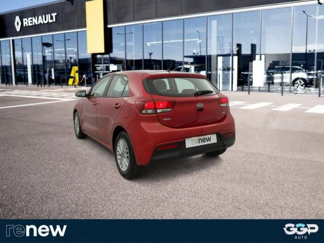 Kia Rio image 8