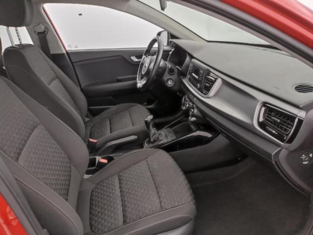 Kia Rio image 4