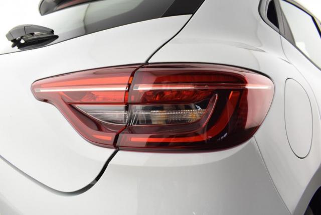 Renault Clio image 2