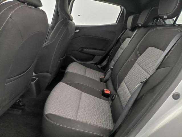 Renault Clio image 6