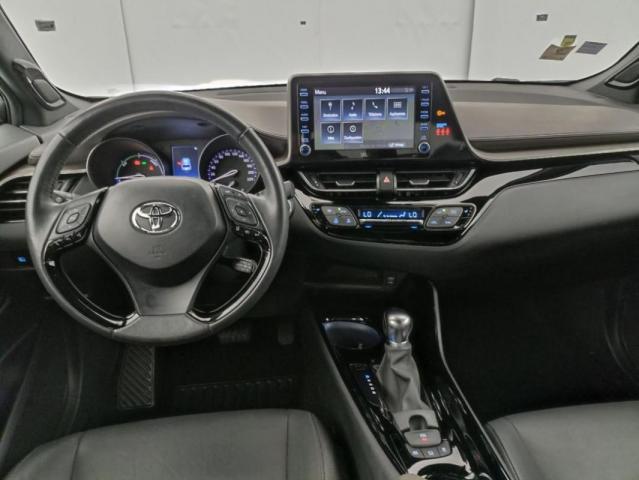 Toyota C-Hr image 8
