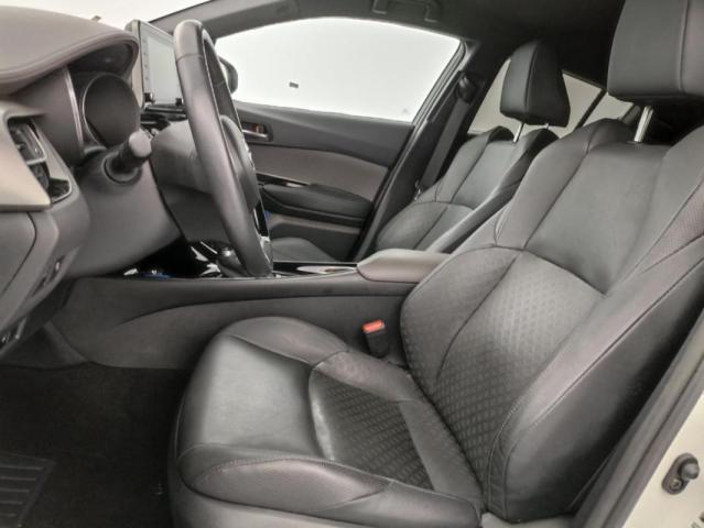 Toyota C-Hr image 7