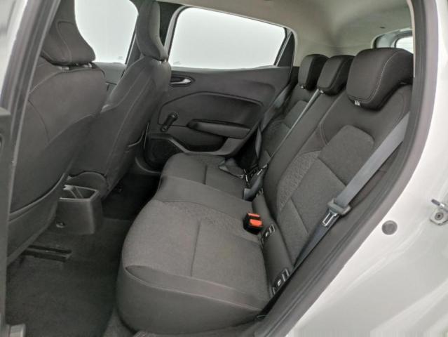 Renault Clio image 9