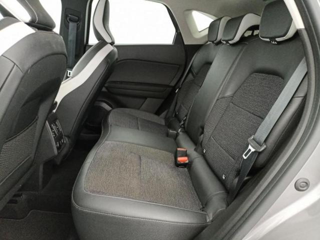 Renault Captur image 9