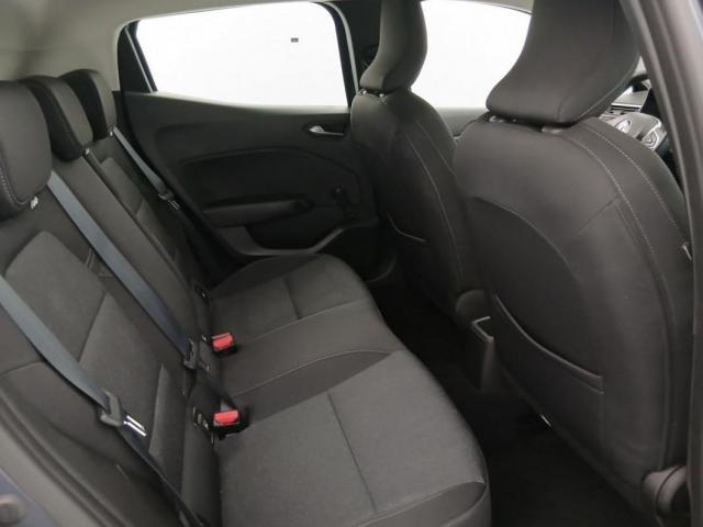 Renault Clio image 8