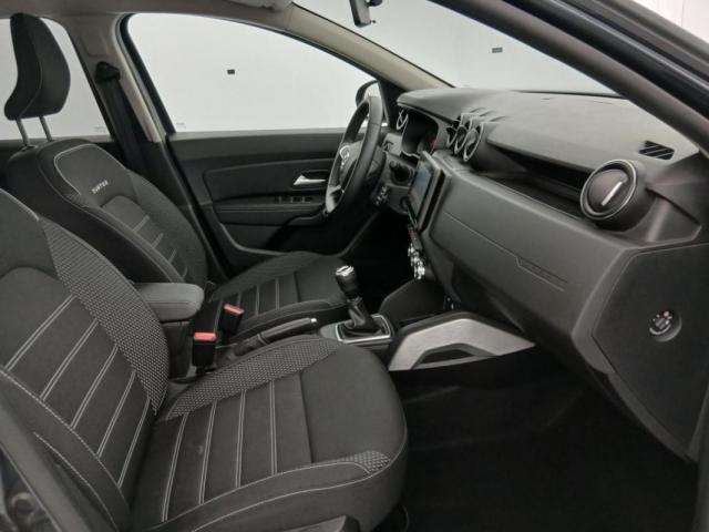 Dacia Duster image 1