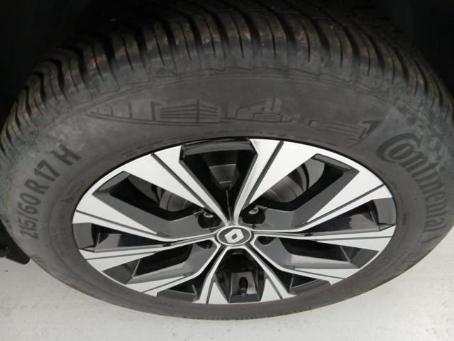Renault Captur image 6