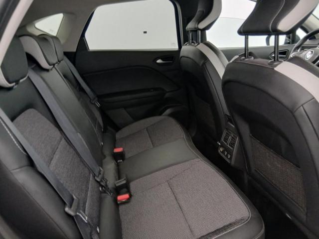 Renault Captur image 9