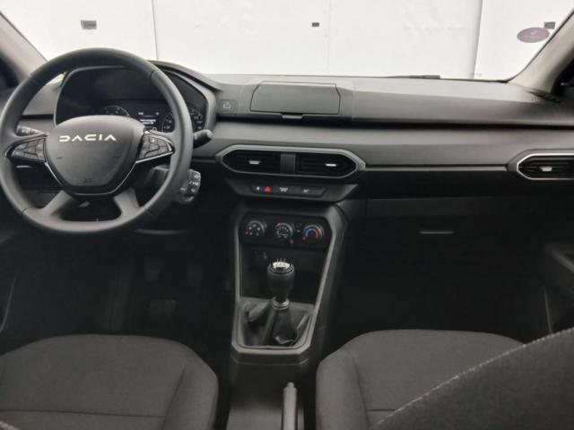 Dacia Sandero image 2