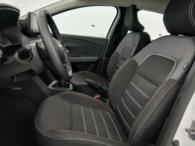 Dacia Sandero image 7