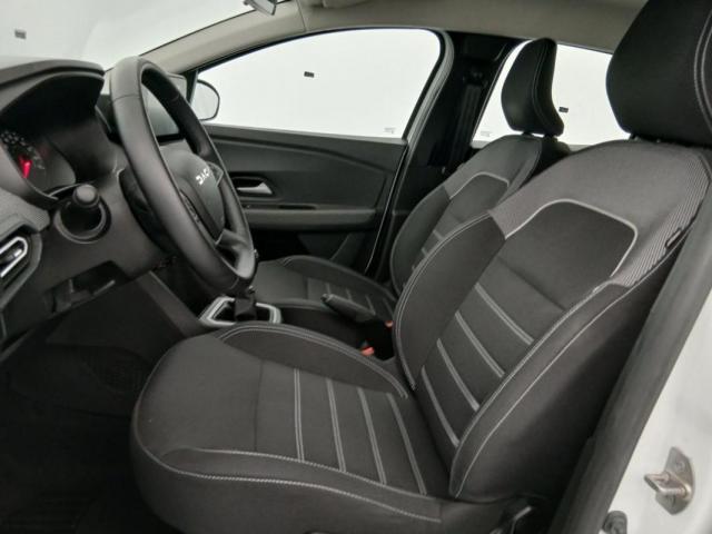 Dacia Sandero image 1