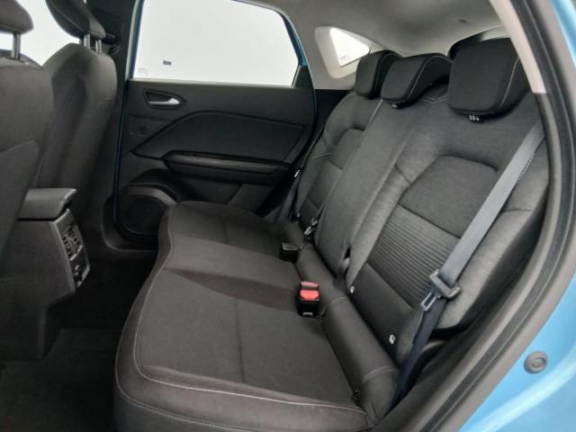 Renault Captur image 2