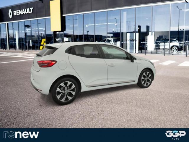 Renault Clio image 6