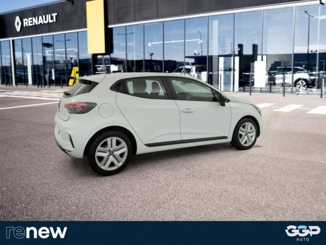 Renault Clio image 8