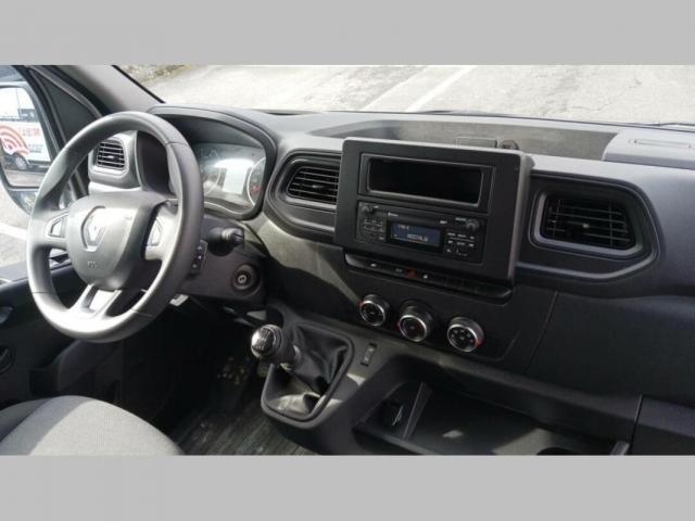 Renault Master image 1