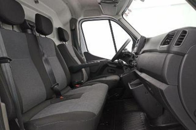 Renault Master image 6