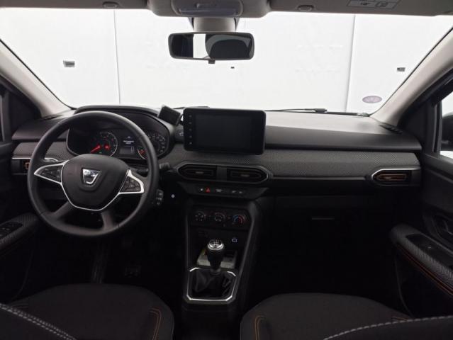 Dacia Sandero image 1