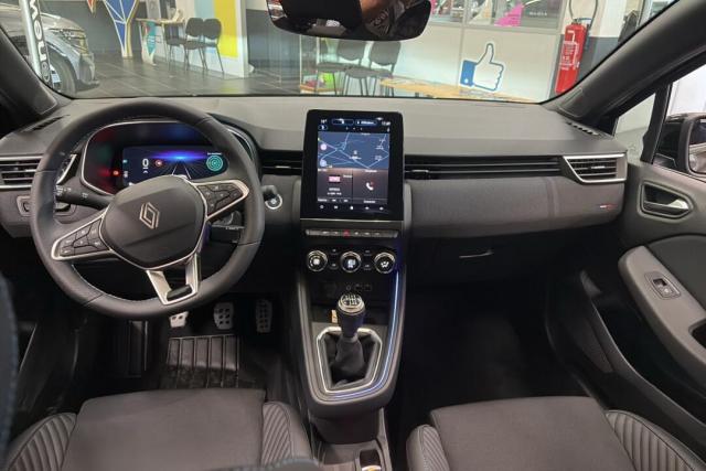 Renault Clio image 1